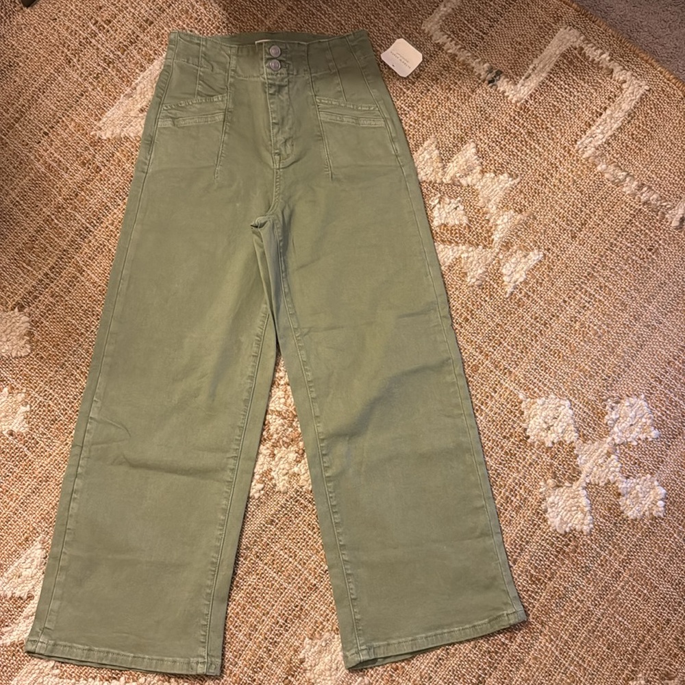 Women’s wide leg olive Altar’d State state pant